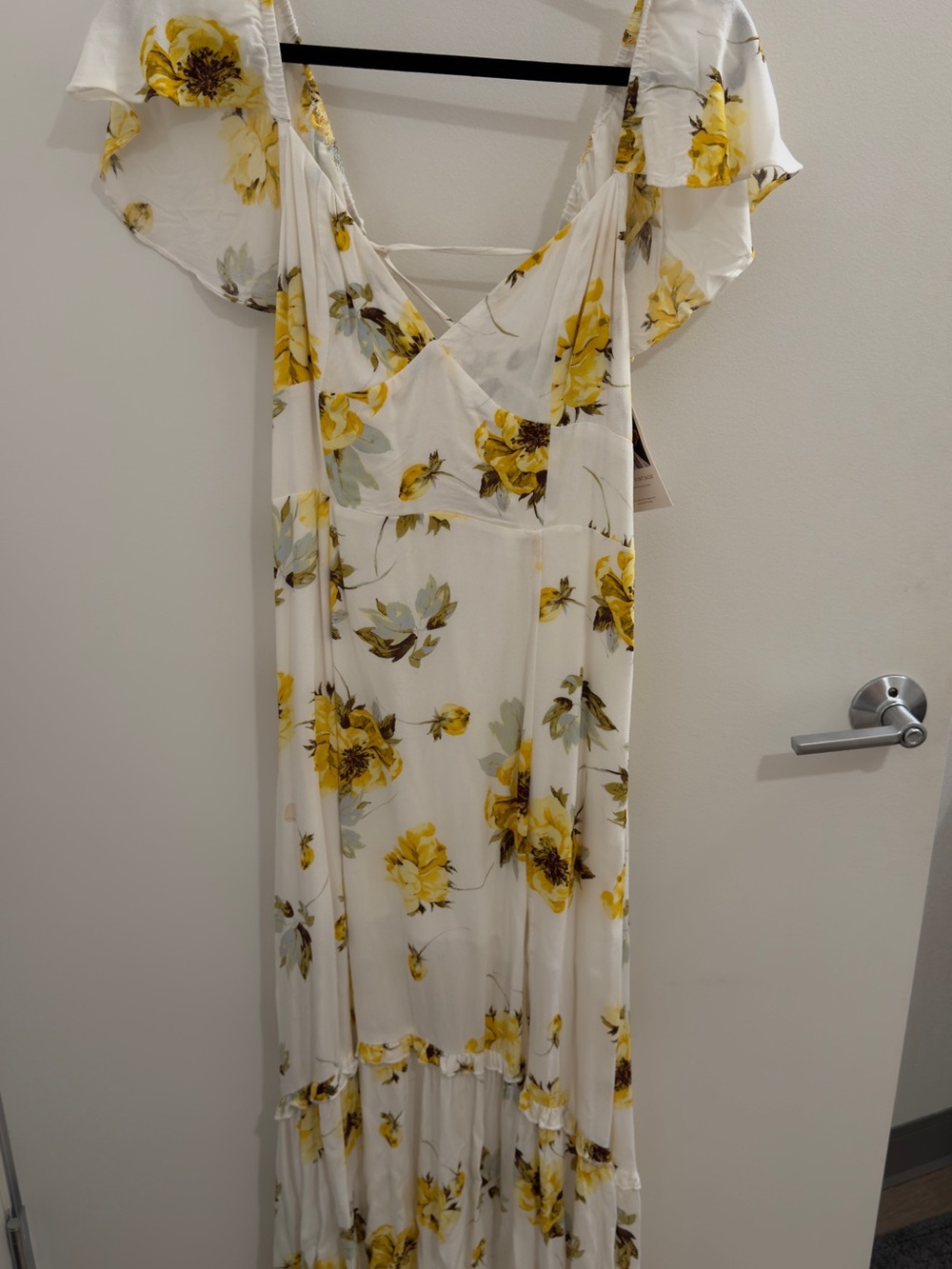 Floral Flutter-Sleeve Maxi Dress in White and Yellow